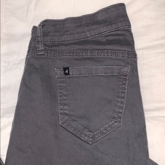 HotTopic LoveSICK | Skinny Jean - Picture 4 of 5